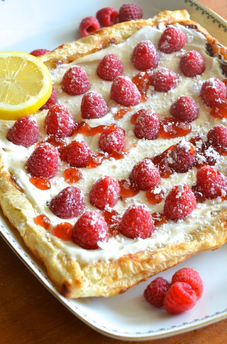 Пирог с малиной домашний