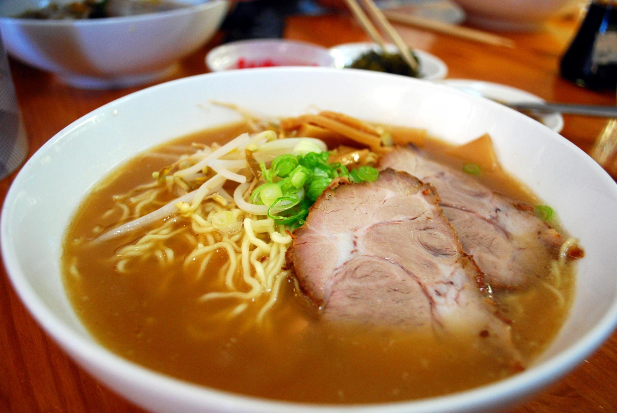 Суп на завтрак у японцев 4 буквы. Японский суп рамен. Рамен тонкацу. Цукемен и рамен. Цукимен японская еда.