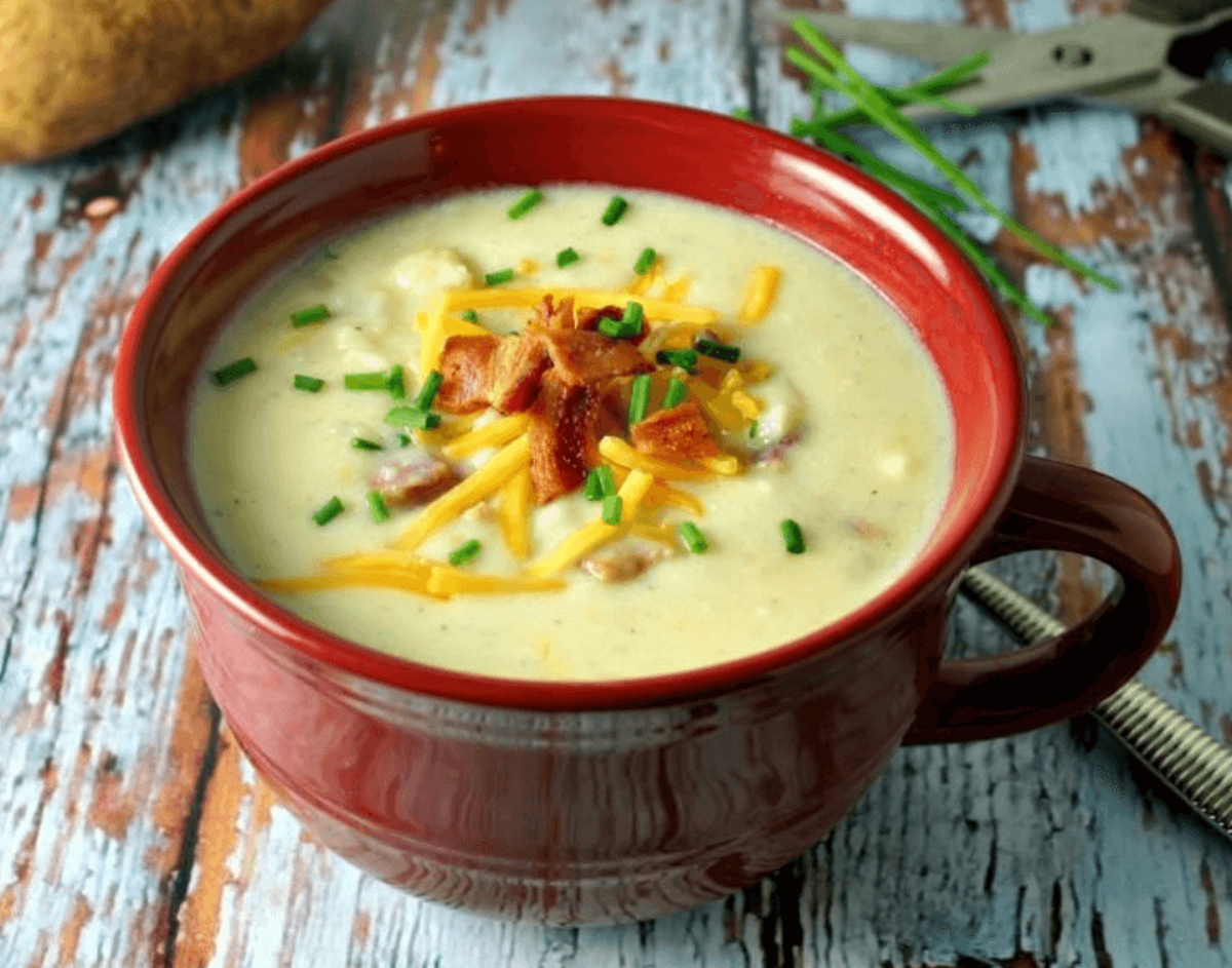 Печеный суп. Саксонский картофельный суп. Суп с печеным картофелем. Суп-пюре из картофеля с беконом. Суп пюре в мультиварке.