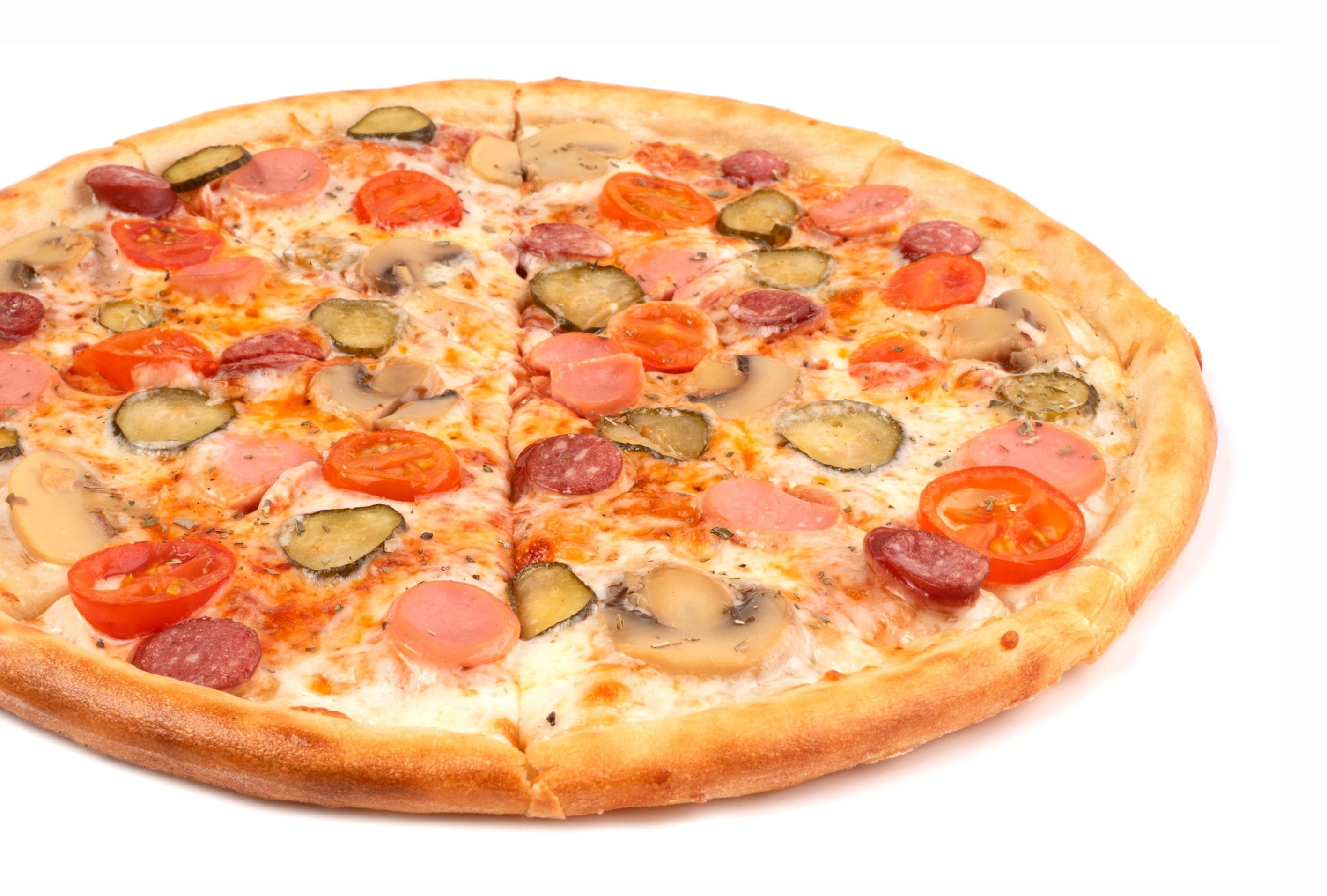Пицца с колбасками. Пицца с охотничьими колбасками. Пицца с сосисками. Пицца салями. Пицца Баварская.