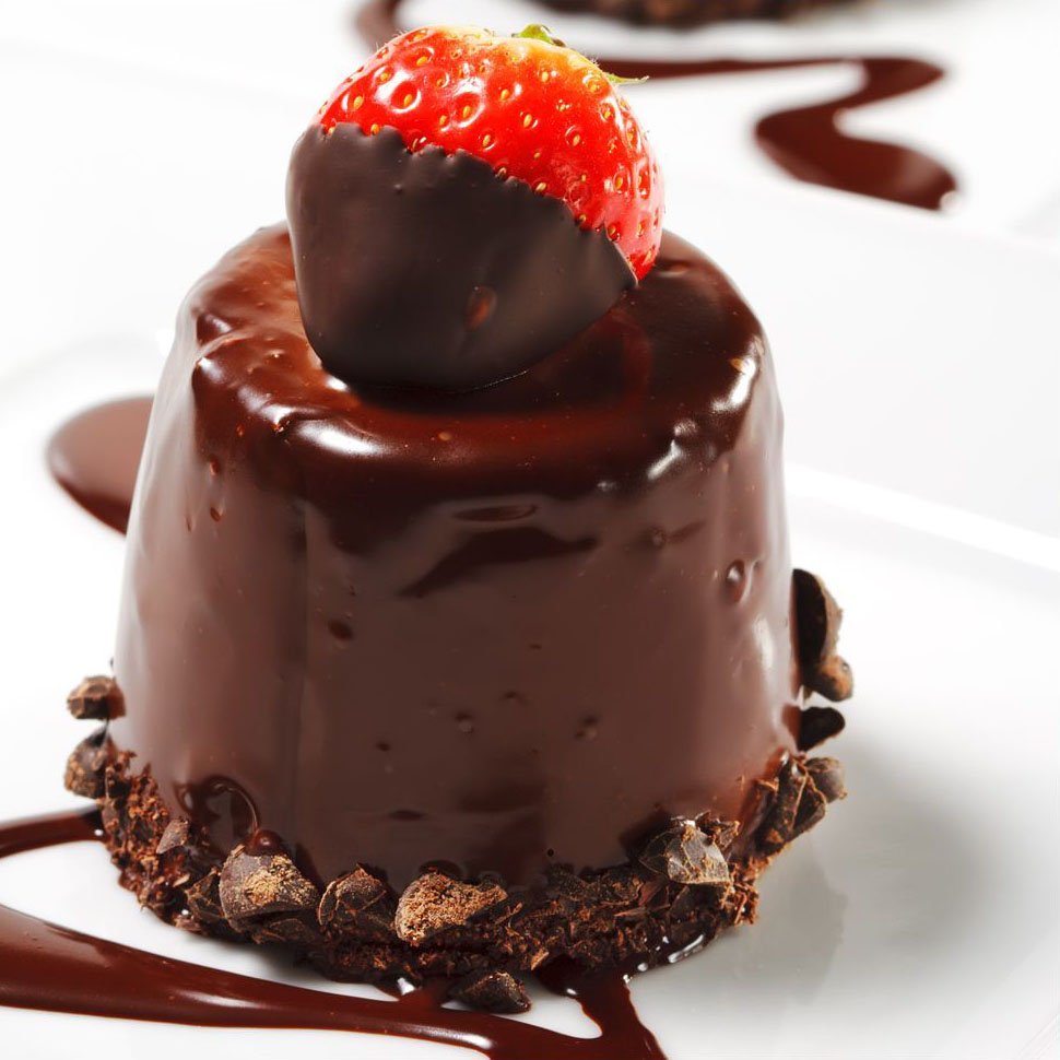 Десерт из темного шоколада
