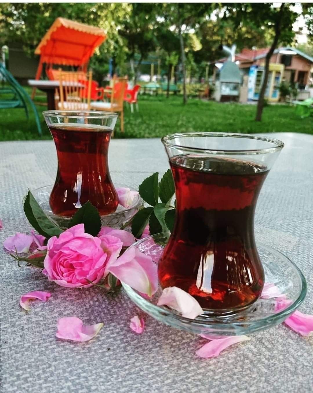 Бардак по турецки. Турецкий чай. Чаепитие в Турции. Турецкий чай бардак. Турецкий чай в Турции.