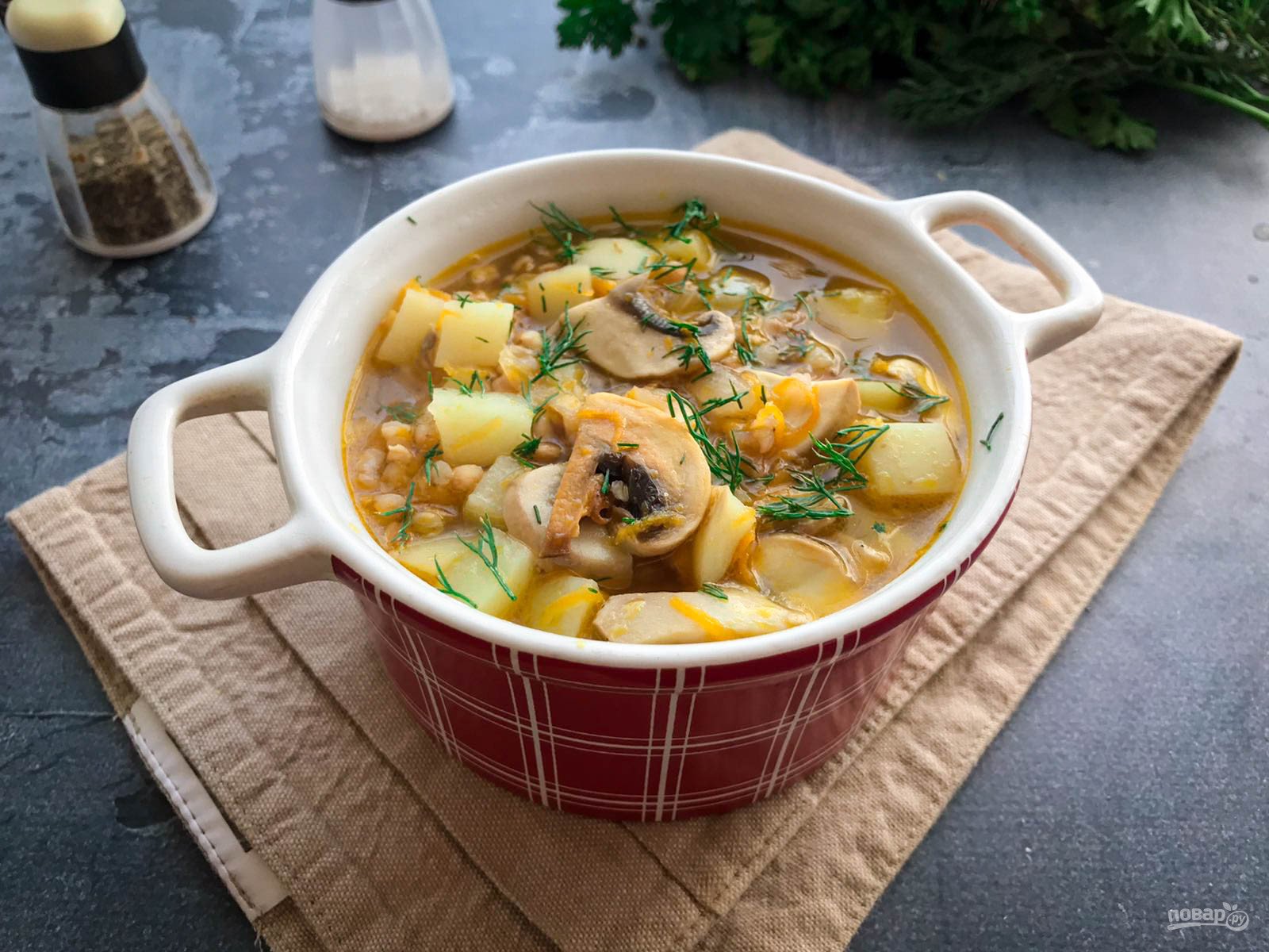Суп с грибами рисом и картошкой. Грибная похлебка. Грибной суп из шампиньонов. Супчик грибной с шампиньонами. Суп картофельный с грибами.