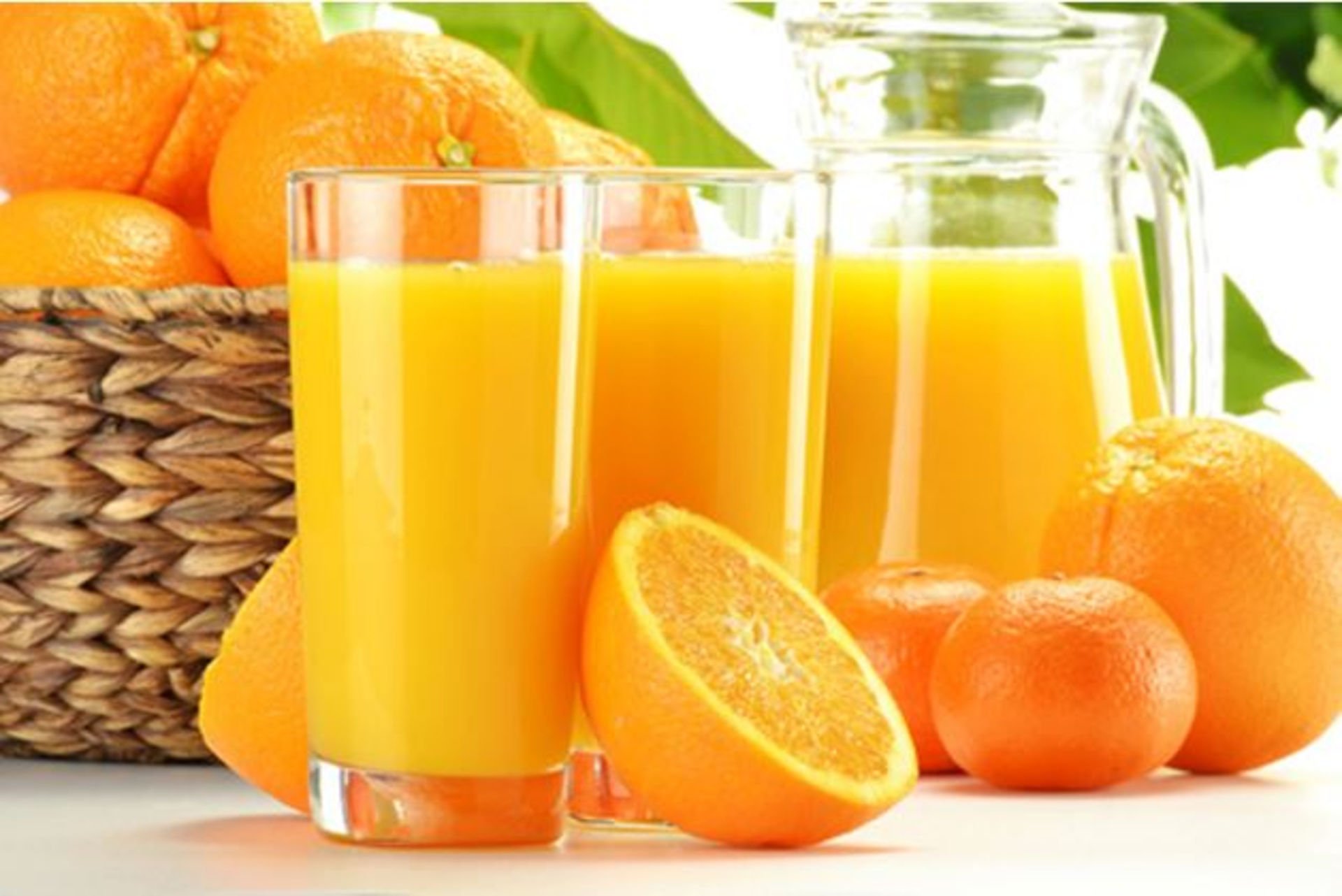 Апельсиновый сок. Апельсиновый Фреш. Свежевыжатый сок. Апельсины для сока.