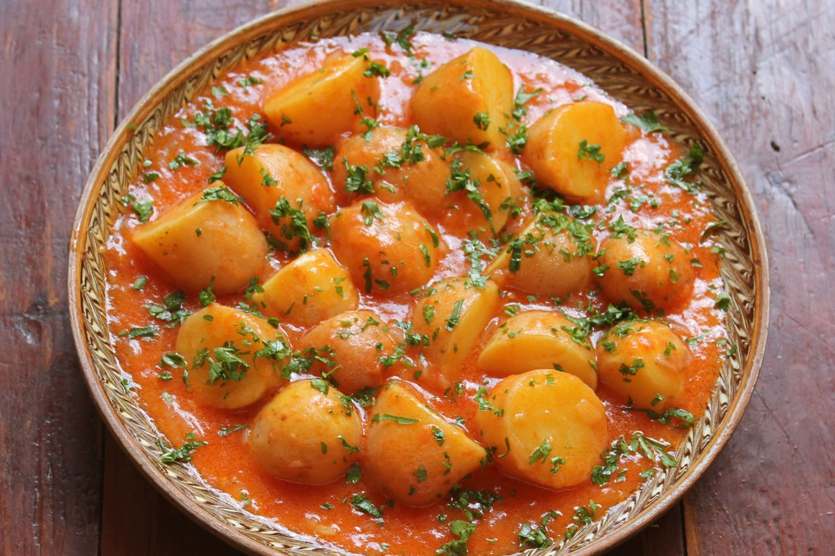 Картофель в томатном соусе