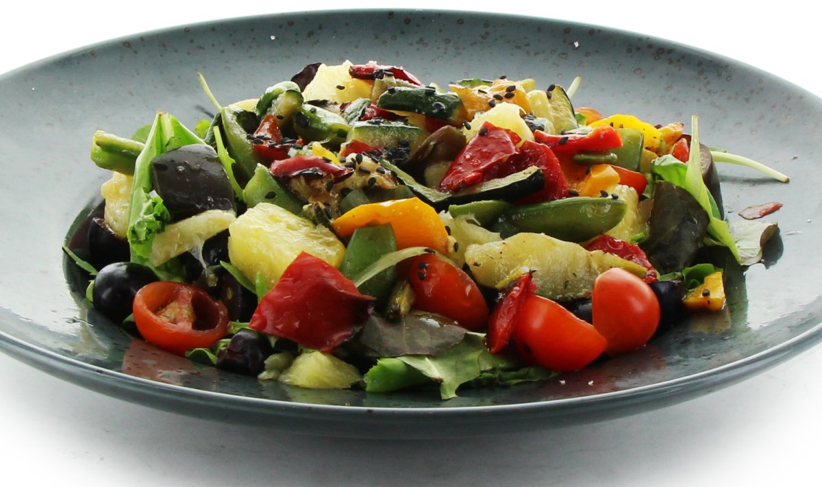 Салат из жареных овощей