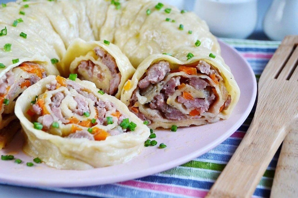 Узбекское блюдо ханум с мясом