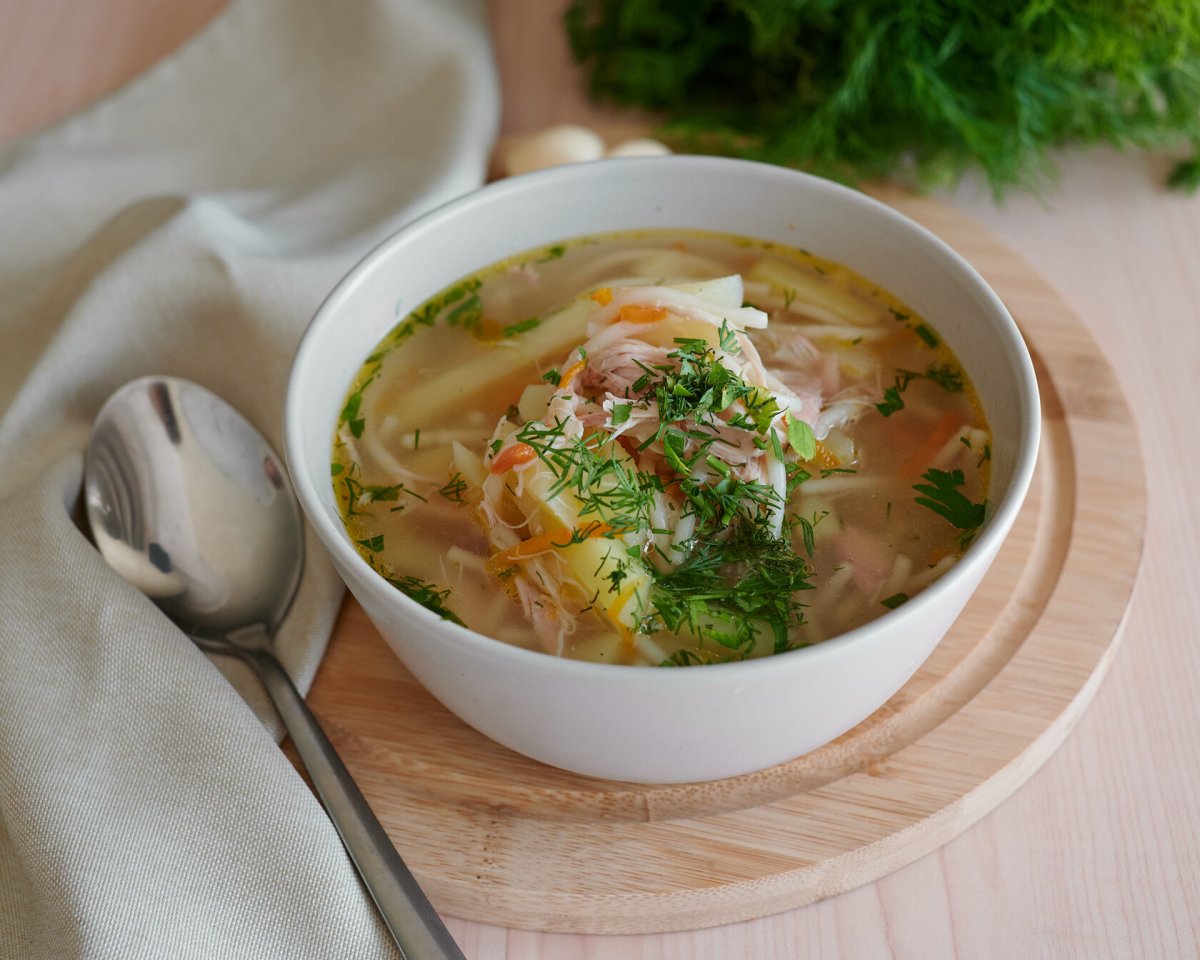 Рыбный суп с вермишелью и картошкой