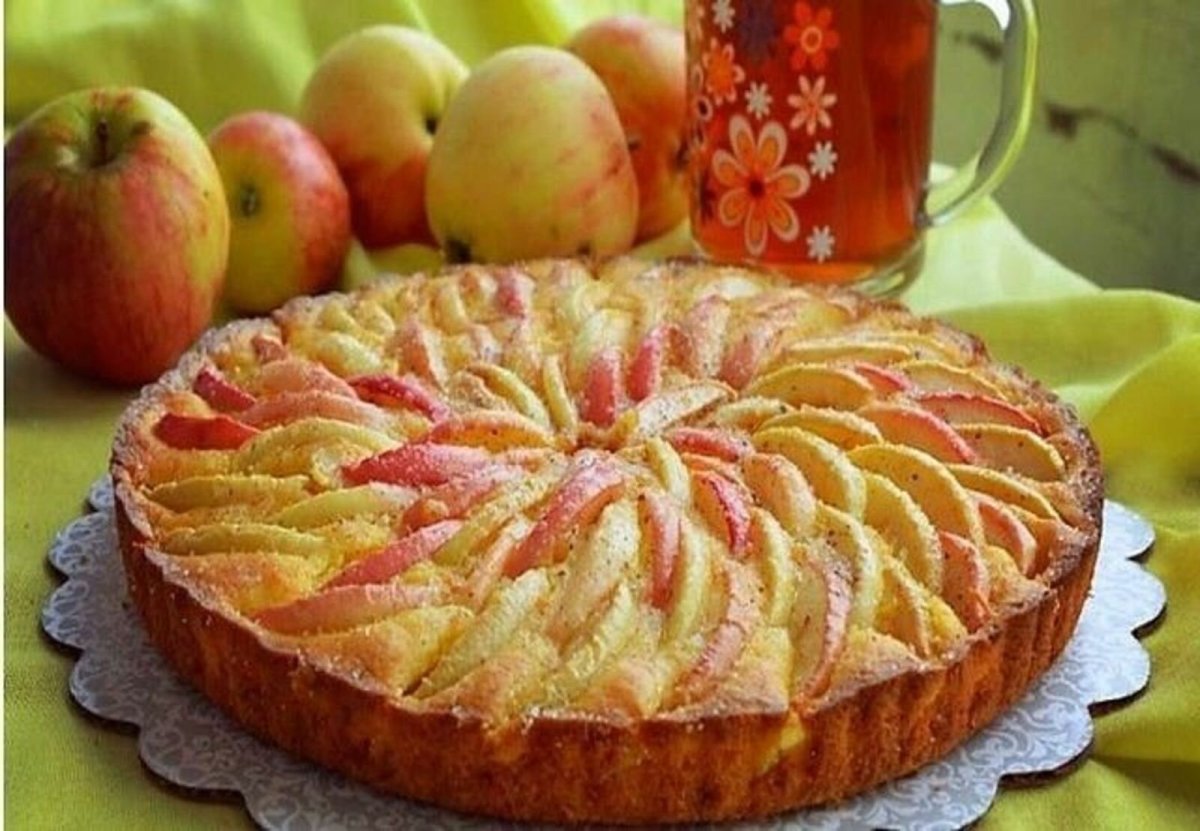 Пирог с яблоками сочный в духовке